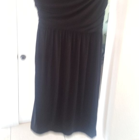 Dress - Picture 2 of 6